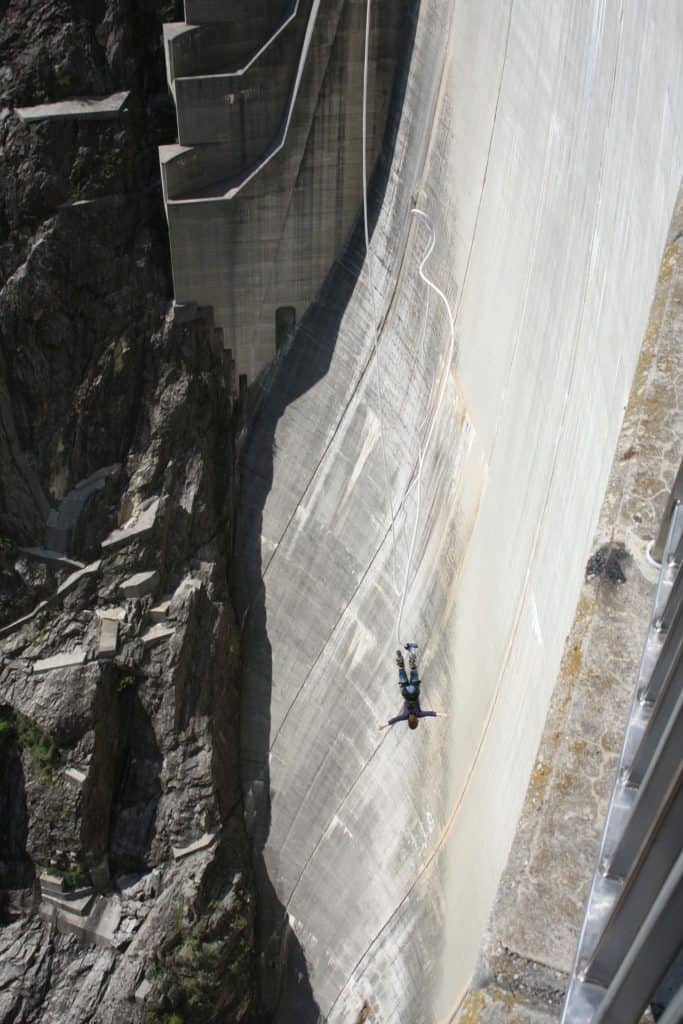 Bungee jumping off a dam