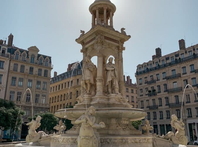 Place des Jacobins fountain