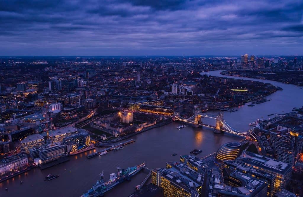London, the European city that never sleeps, has plenty of things to do for solo travellers.